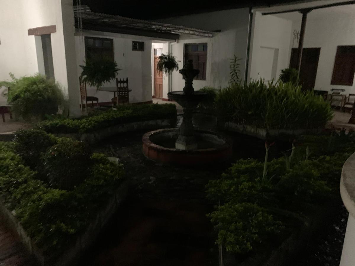 Hotel Casa Antigua Буга Экстерьер фото