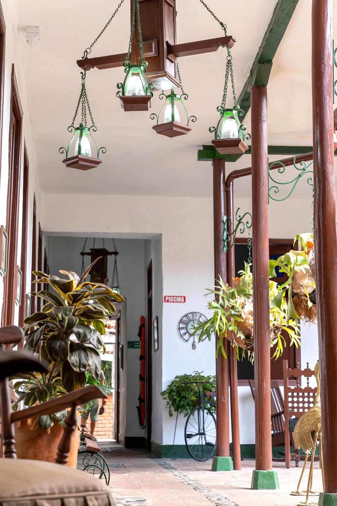 Hotel Casa Antigua Буга Экстерьер фото